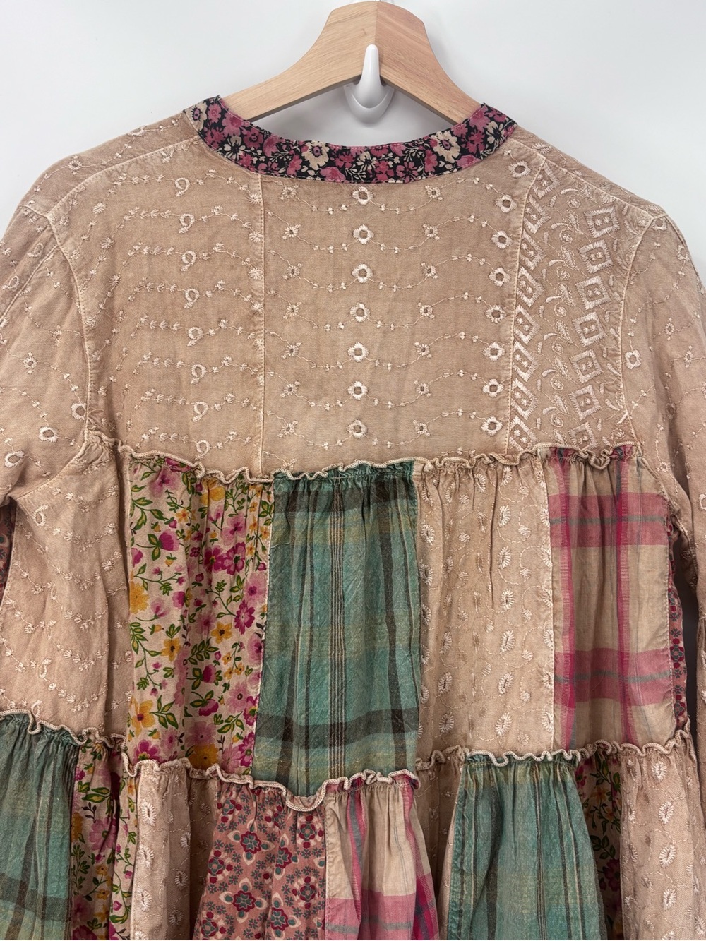 Young Threads Bohemian Patchwork Peasant Top Mixed Floral print boho Sz Small - Picture 6 of 10